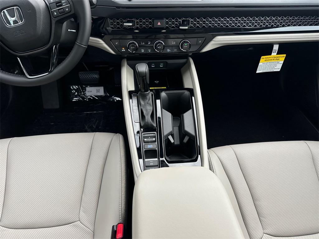 new 2025 Honda Accord Hybrid car, priced at $34,704