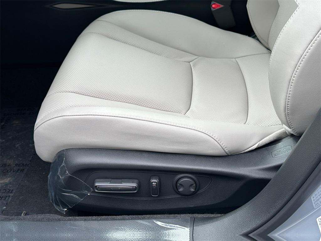 new 2025 Honda Accord Hybrid car, priced at $34,704