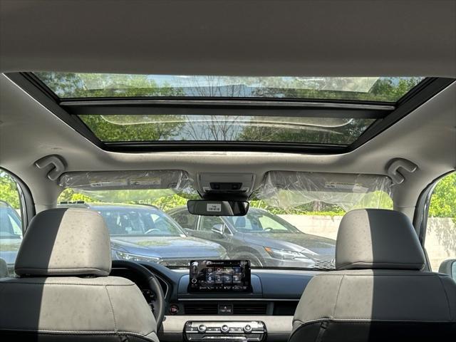 new 2025 Honda Pilot car, priced at $52,525