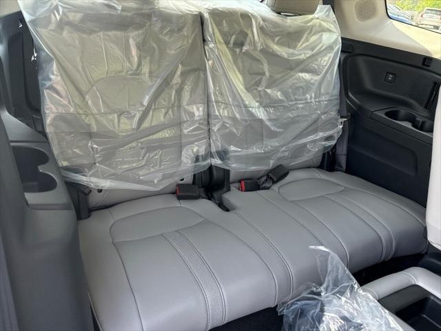 new 2025 Honda Pilot car, priced at $52,525