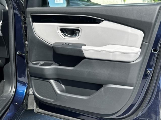 new 2025 Honda Pilot car, priced at $52,525