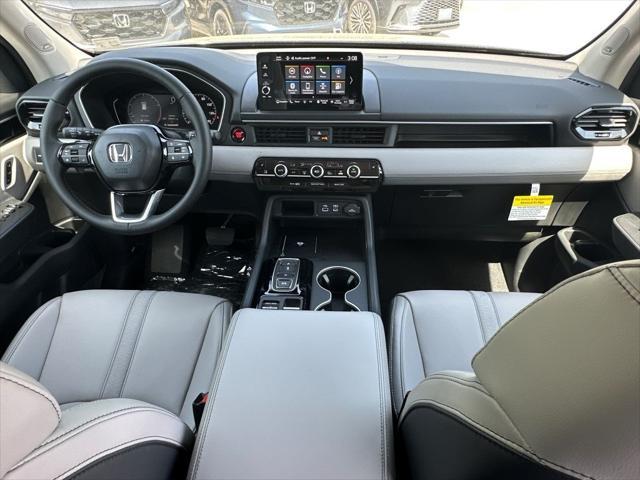 new 2025 Honda Pilot car, priced at $52,525