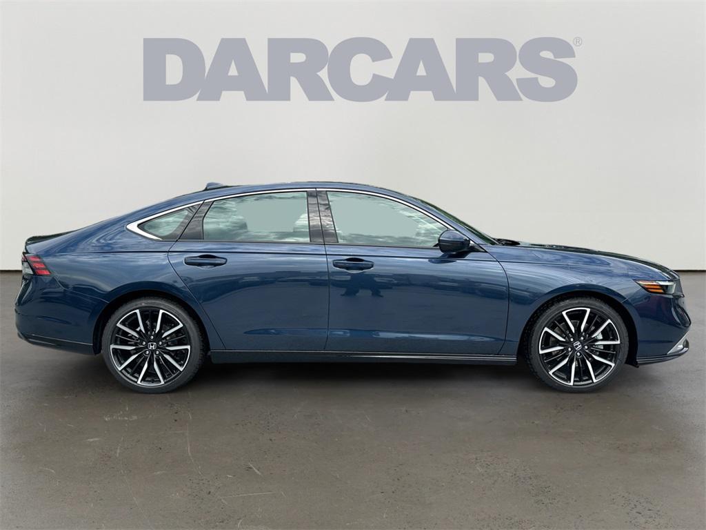 new 2025 Honda Accord Hybrid car, priced at $40,070