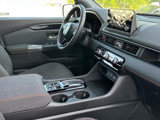 new 2025 Honda Pilot car, priced at $43,780