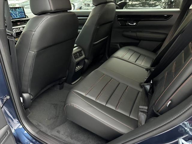 new 2026 Honda CR-V Hybrid car, priced at $43,645