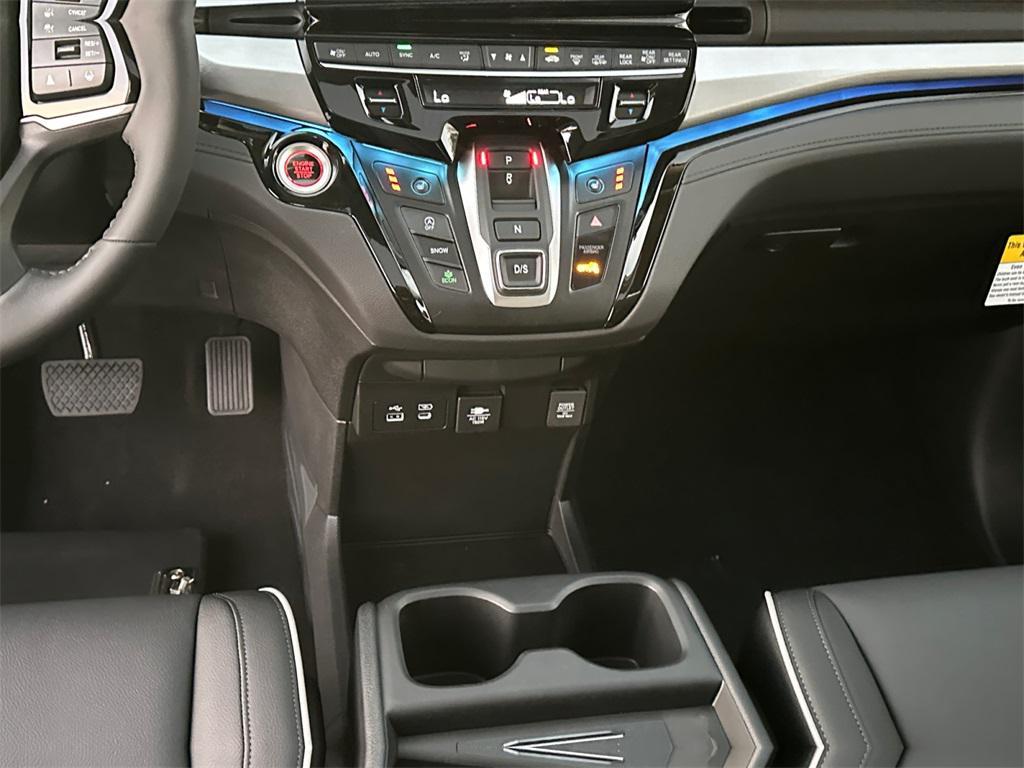new 2026 Honda Odyssey car, priced at $48,990