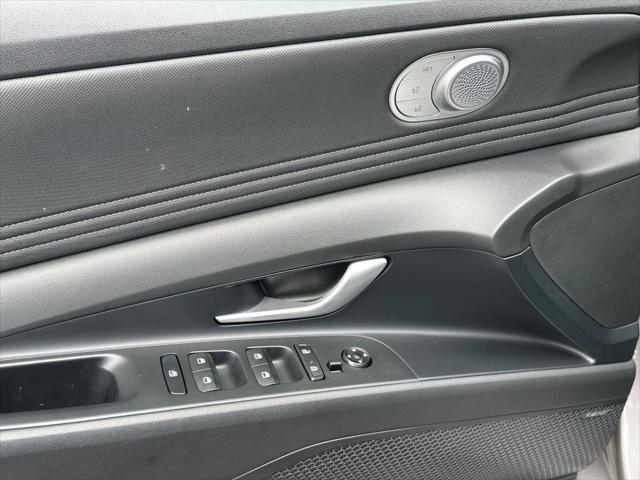 used 2022 Hyundai Elantra car, priced at $21,995