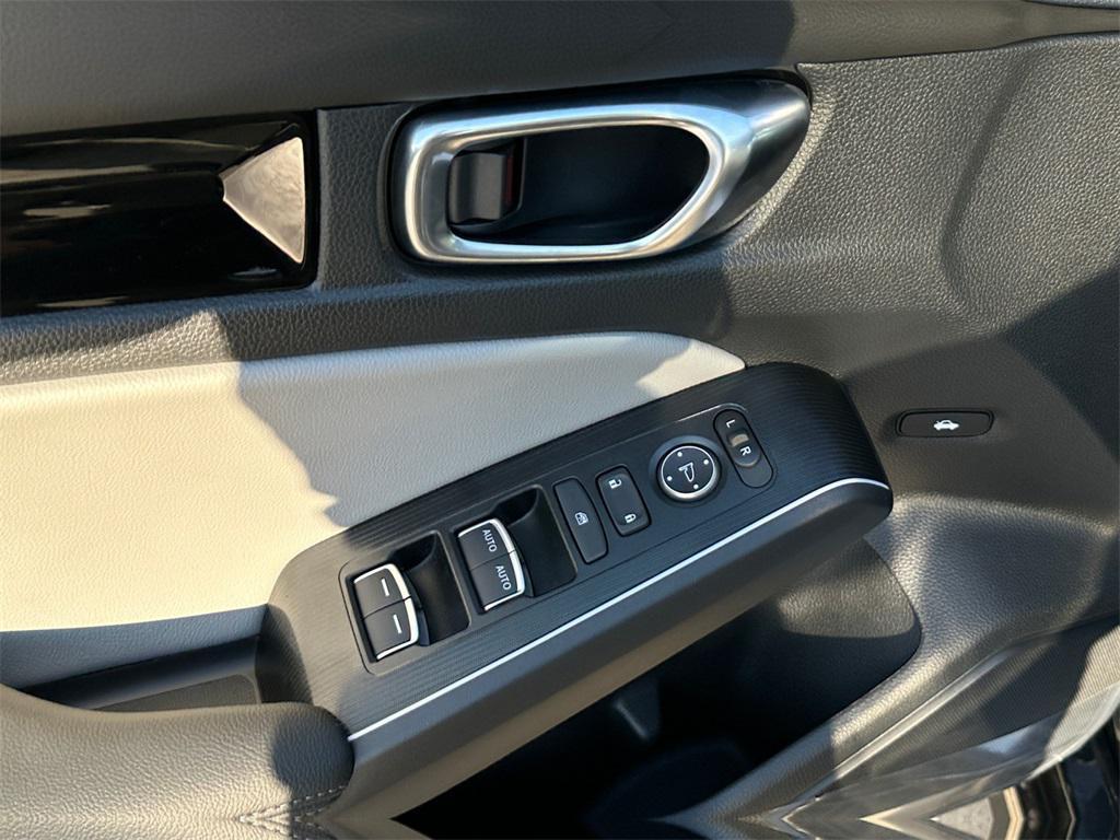 new 2026 Honda Civic Hybrid car, priced at $33,490
