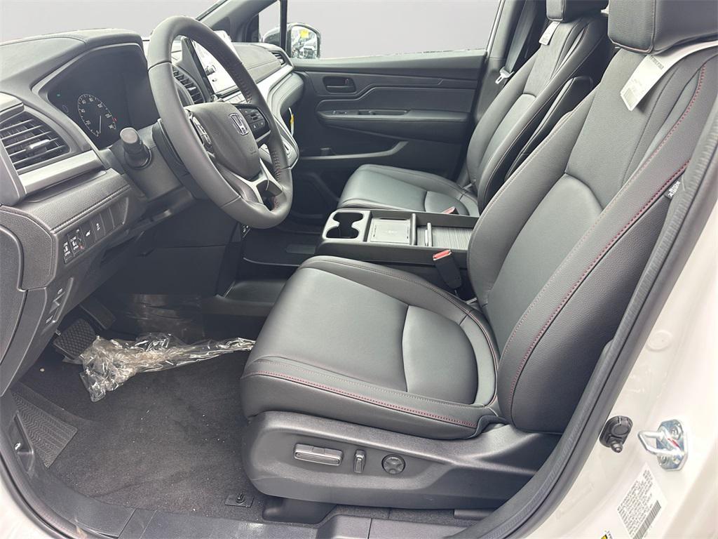new 2026 Honda Odyssey car, priced at $43,369
