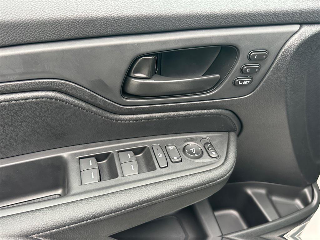 new 2026 Honda Odyssey car, priced at $43,369