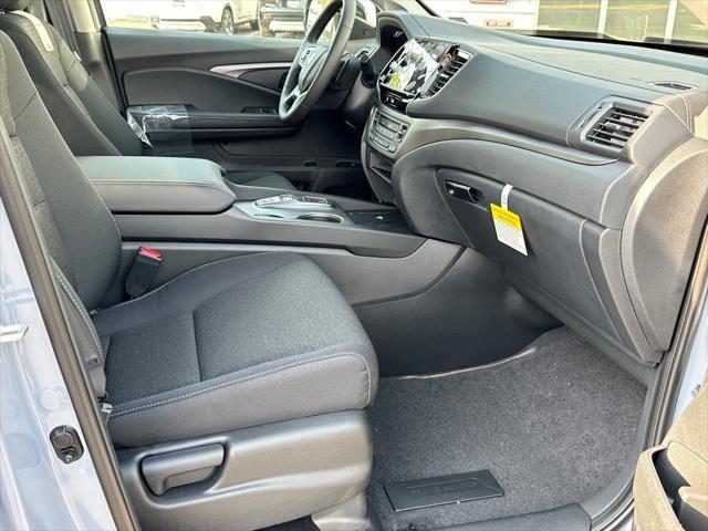 new 2025 Honda Ridgeline car, priced at $40,130