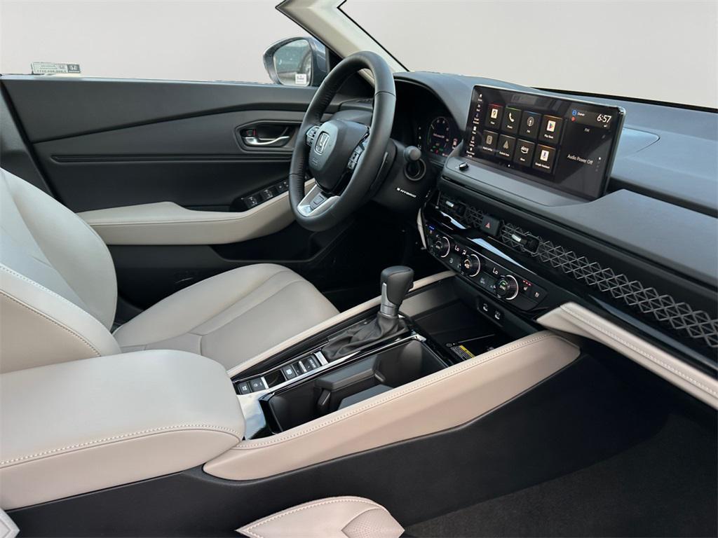 new 2025 Honda Accord Hybrid car, priced at $40,025