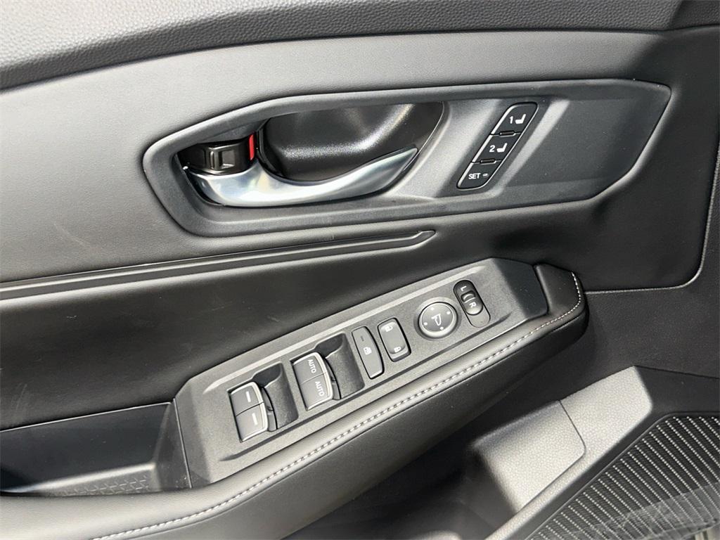 new 2025 Honda Accord Hybrid car, priced at $34,686