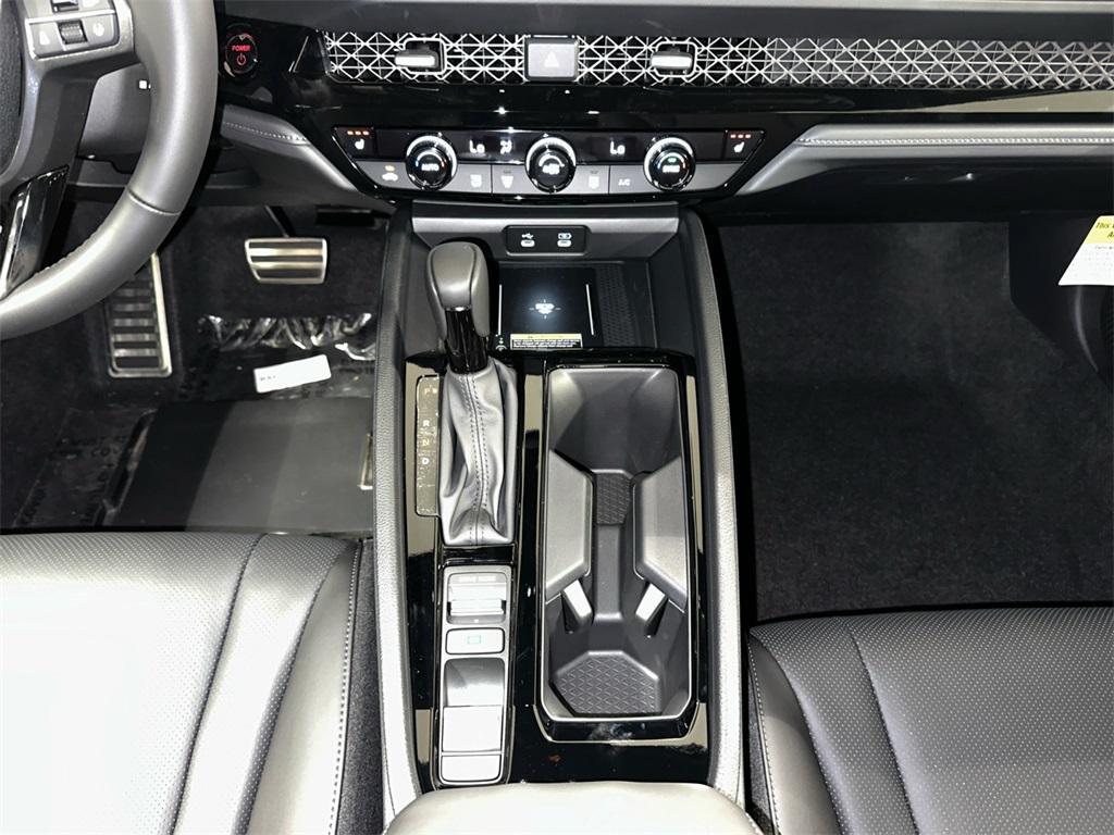 new 2025 Honda Accord Hybrid car, priced at $34,686