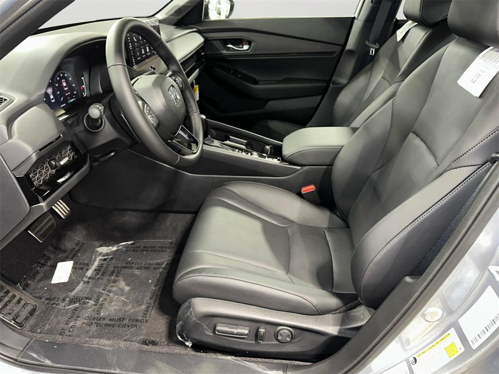 new 2025 Honda Accord Hybrid car, priced at $34,686
