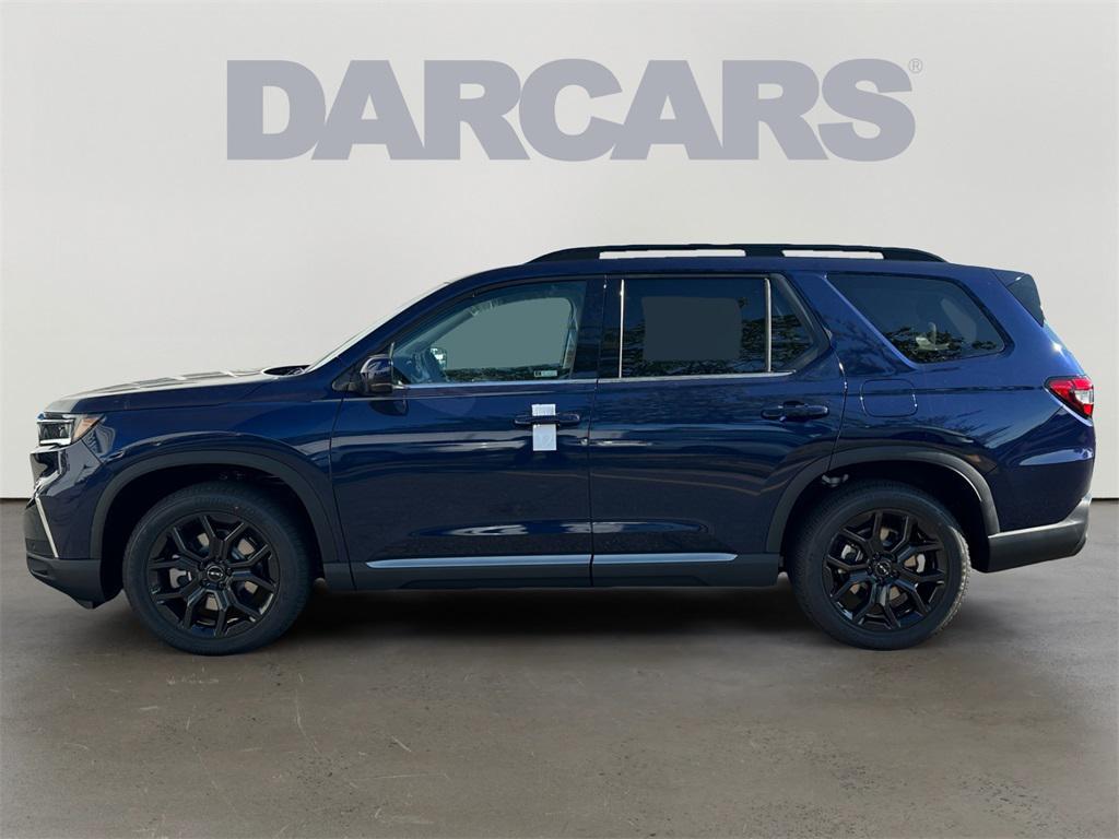 new 2025 Honda Pilot car, priced at $52,570
