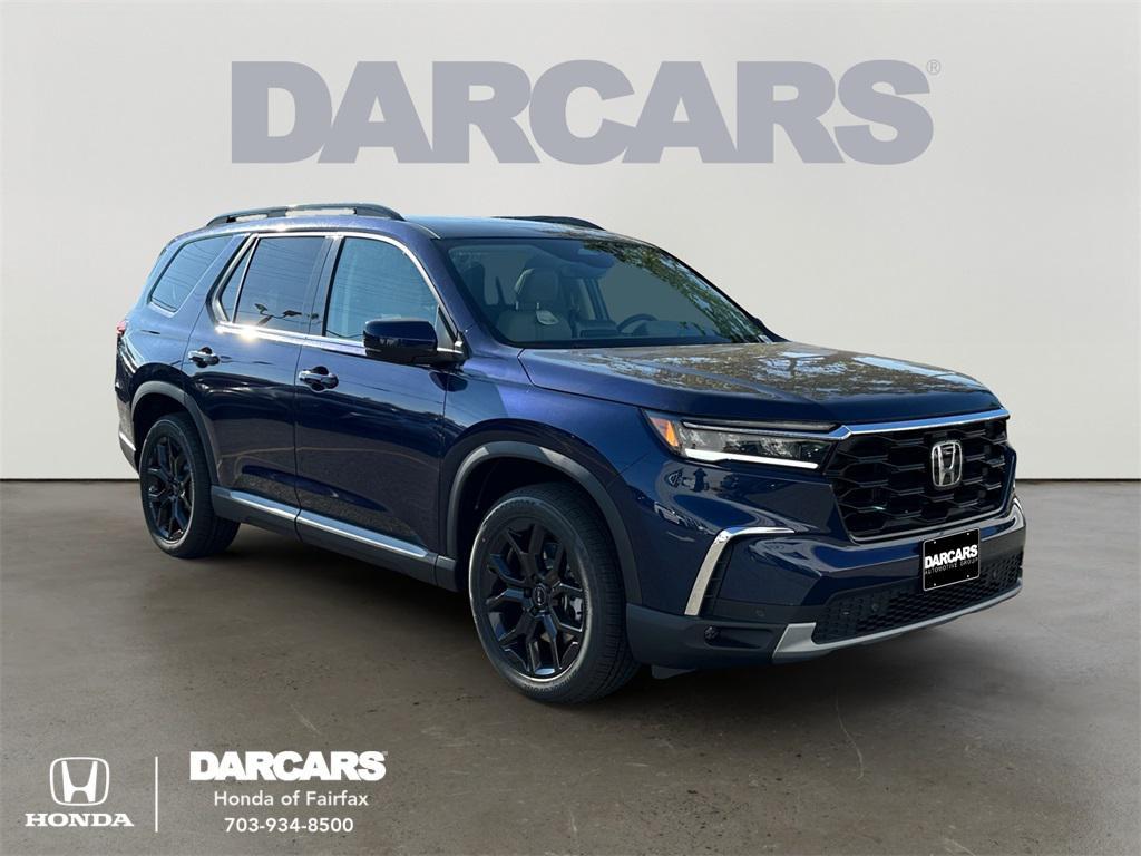 new 2025 Honda Pilot car, priced at $52,570
