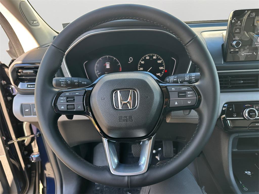 new 2025 Honda Pilot car, priced at $52,570