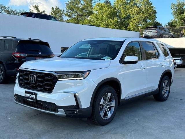 new 2025 Honda Pilot car, priced at $45,266