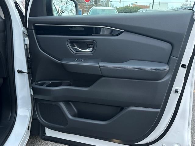 new 2025 Honda Pilot car, priced at $53,405
