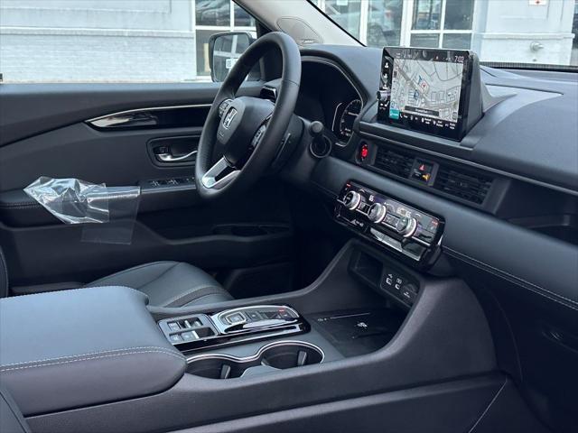 new 2025 Honda Pilot car, priced at $53,405