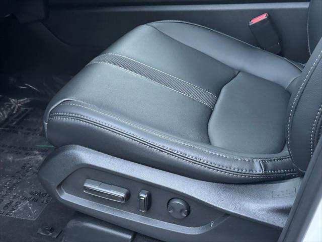 new 2025 Honda Pilot car, priced at $53,405