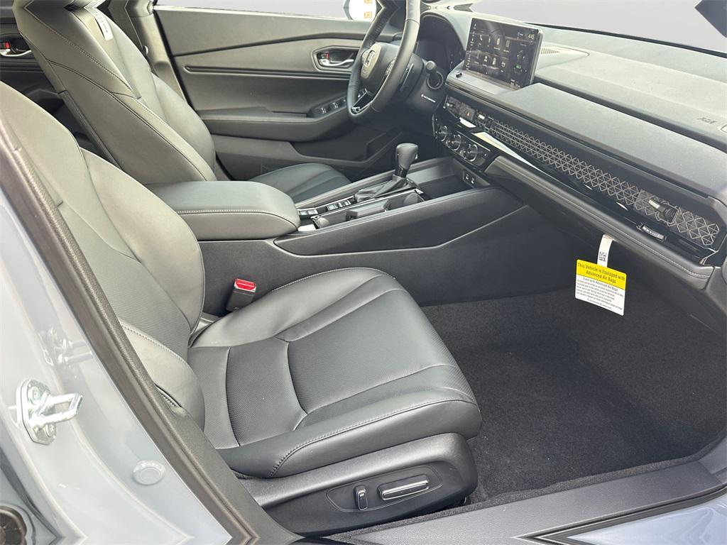 new 2025 Honda Accord Hybrid car, priced at $35,162