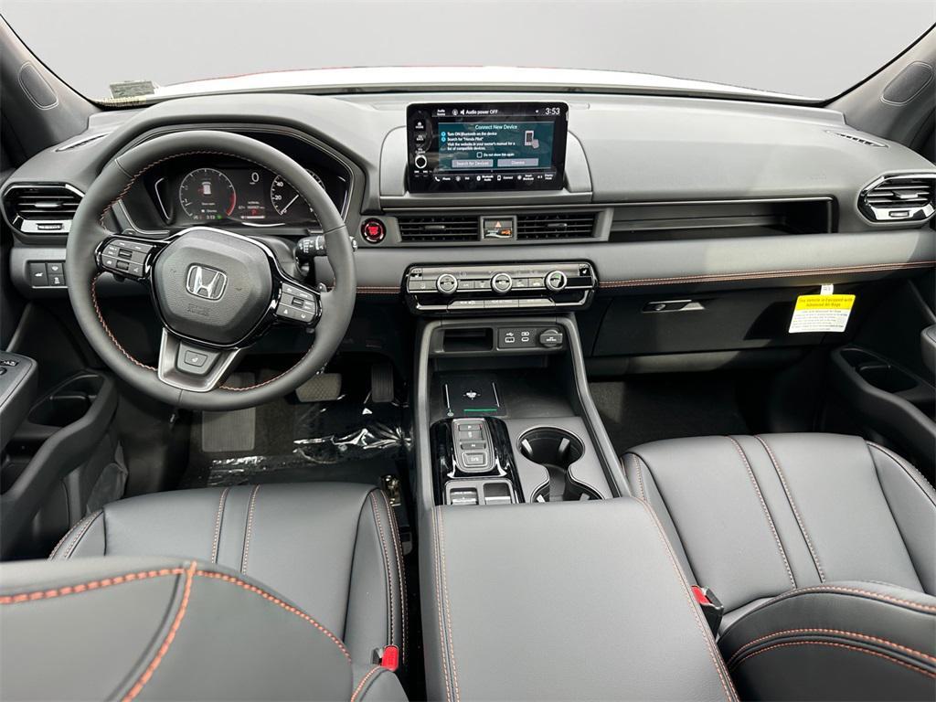 new 2025 Honda Pilot car, priced at $51,405