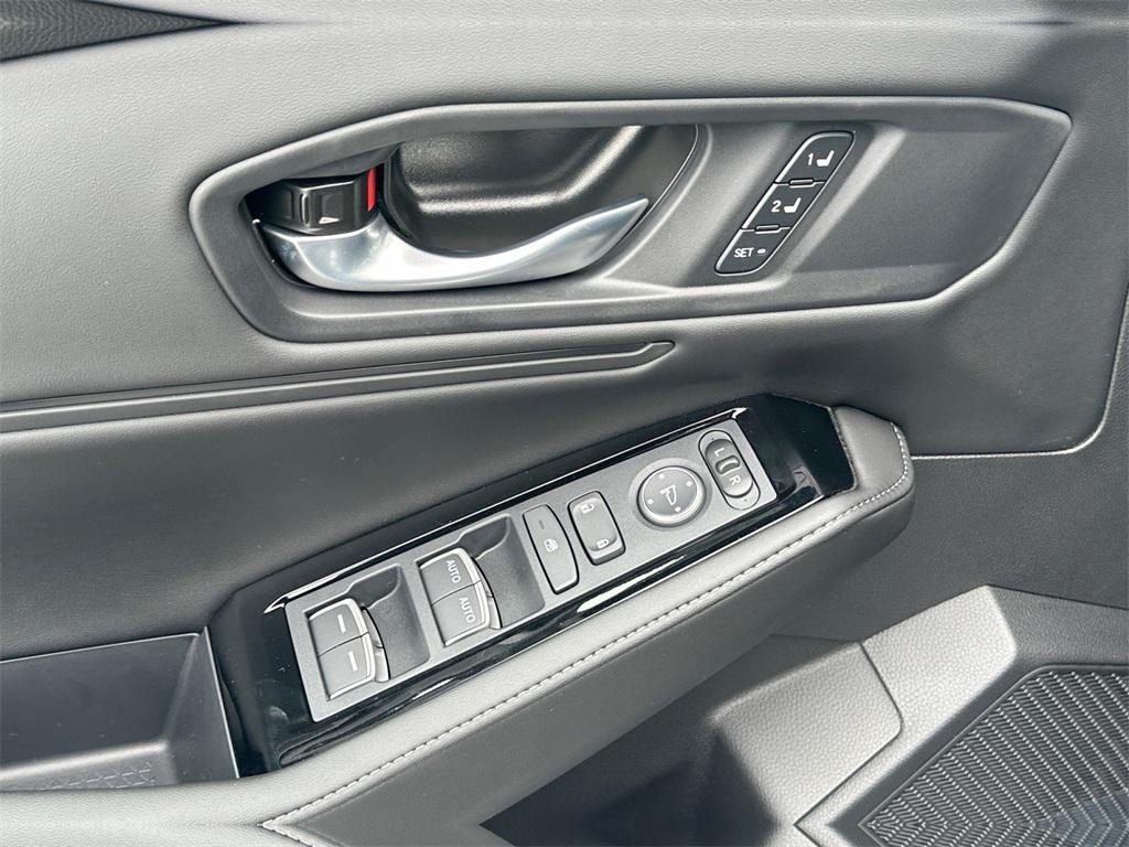 new 2025 Honda Accord Hybrid car, priced at $37,620