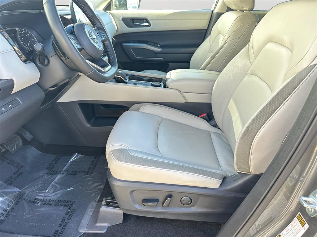 used 2022 Nissan Pathfinder car, priced at $27,051