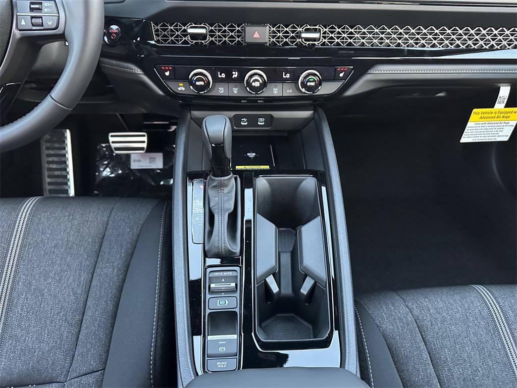 new 2025 Honda Accord Hybrid car, priced at $33,268
