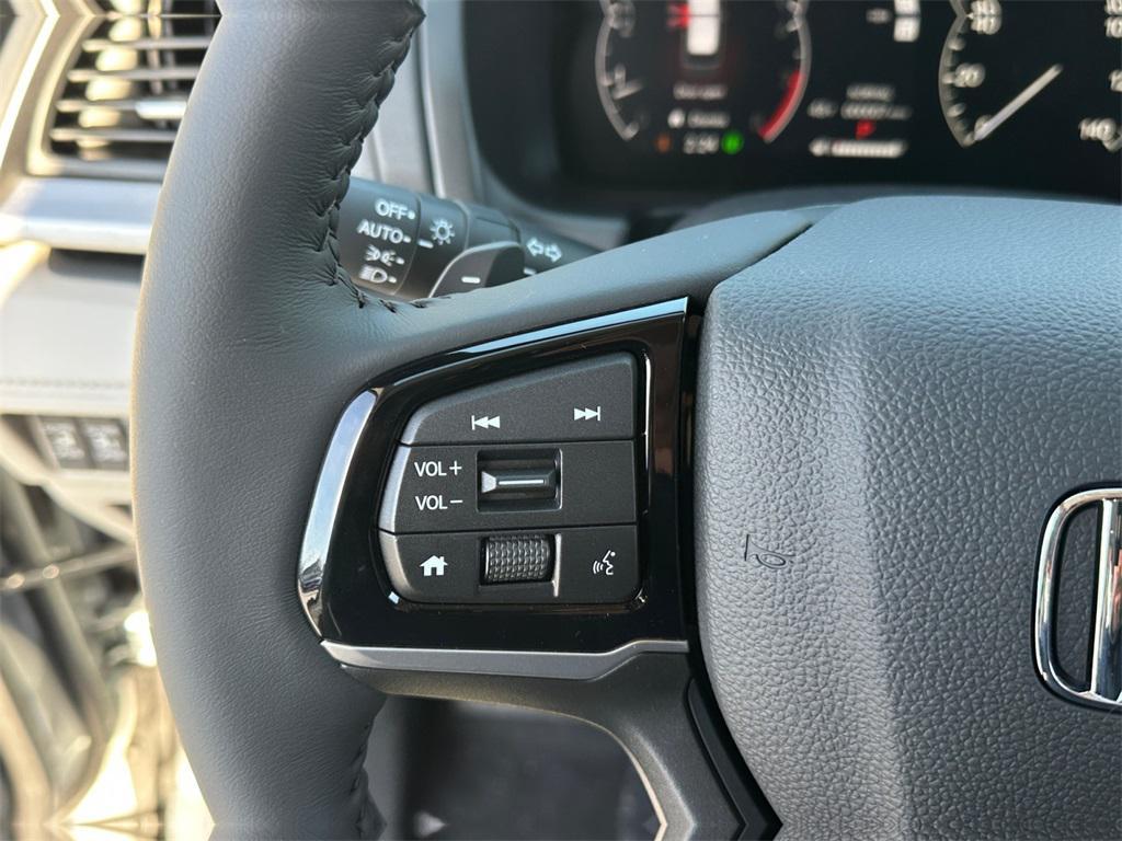 new 2026 Honda Odyssey car, priced at $41,637