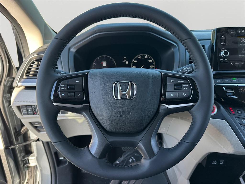 new 2026 Honda Odyssey car, priced at $41,637