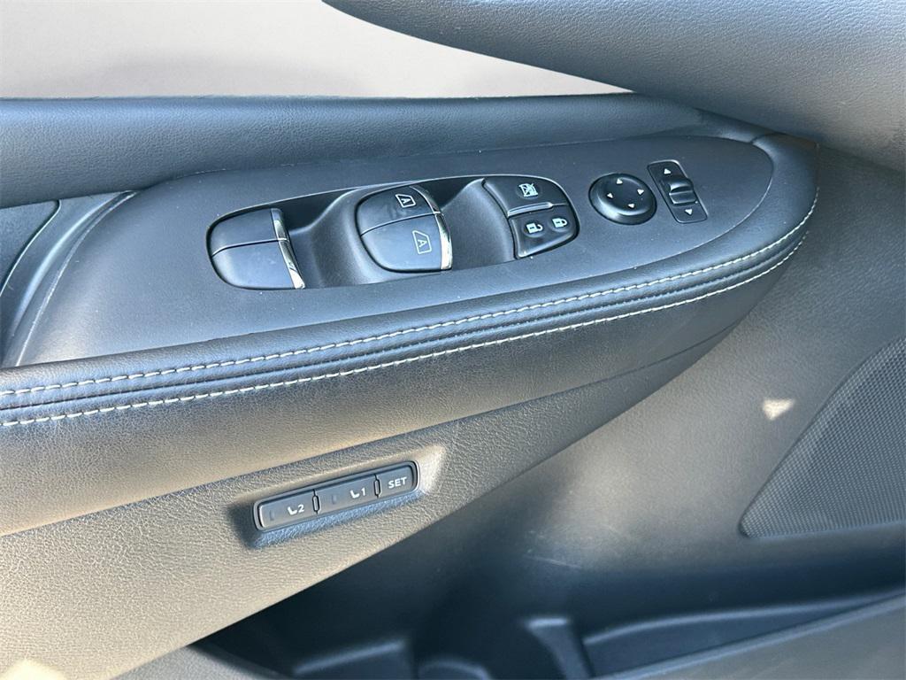 used 2015 Nissan Murano car, priced at $12,899