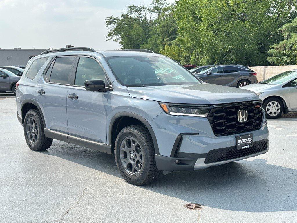 new 2025 Honda Pilot car, priced at $50,880