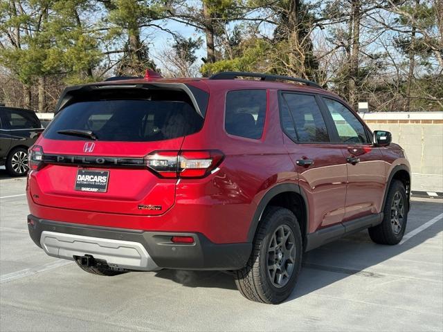 new 2025 Honda Pilot car, priced at $48,159