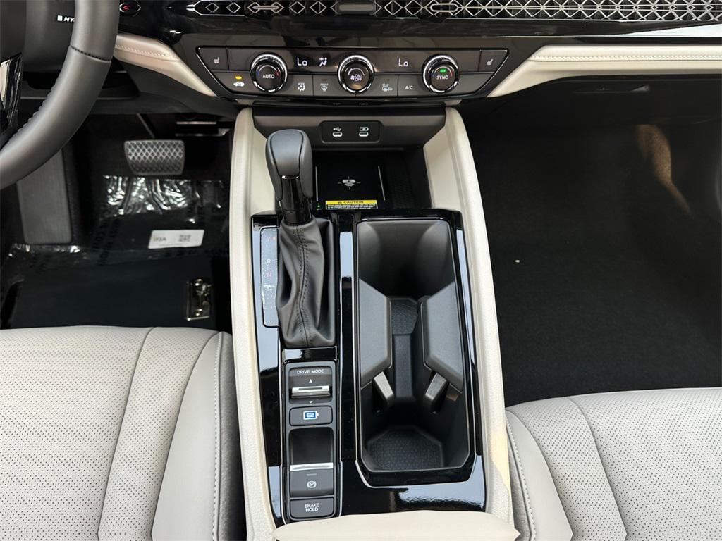 new 2025 Honda Accord Hybrid car, priced at $36,120