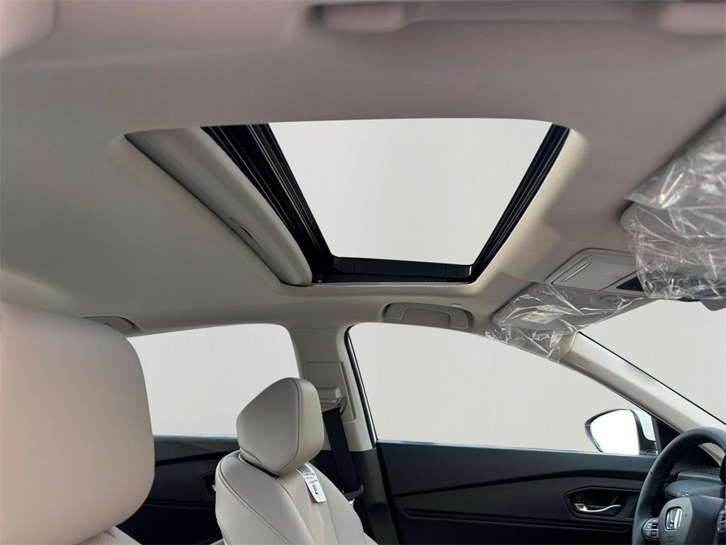 new 2025 Honda Accord Hybrid car, priced at $36,120