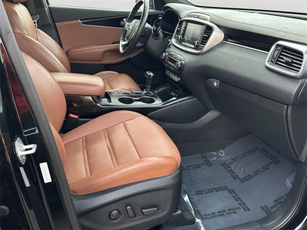 used 2019 Kia Sorento car, priced at $15,995