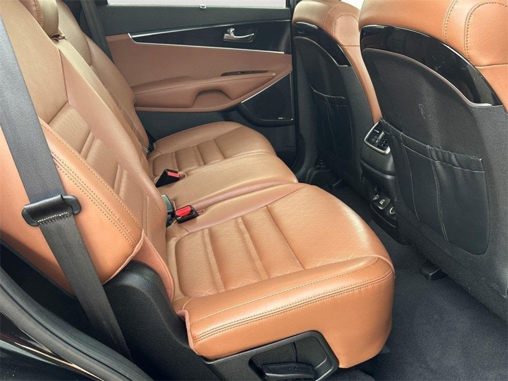 used 2019 Kia Sorento car, priced at $15,995