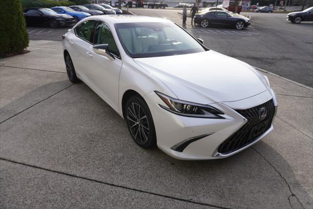 used 2022 Lexus ES 300h car, priced at $42,995