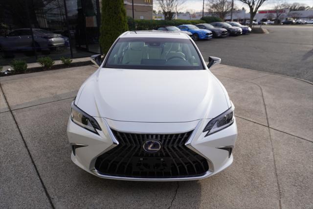 used 2022 Lexus ES 300h car, priced at $42,995