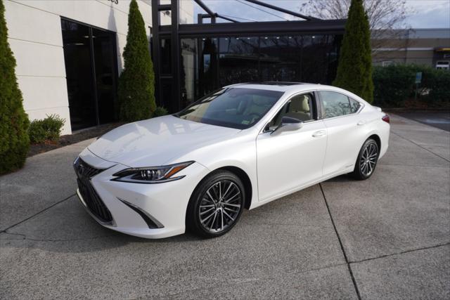 used 2022 Lexus ES 300h car, priced at $42,995