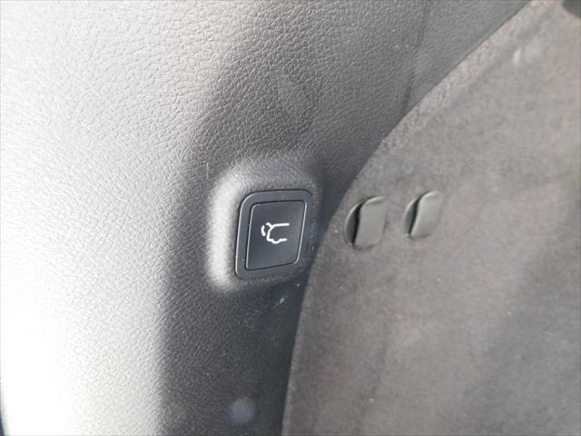 used 2021 Jeep Cherokee car, priced at $25,995
