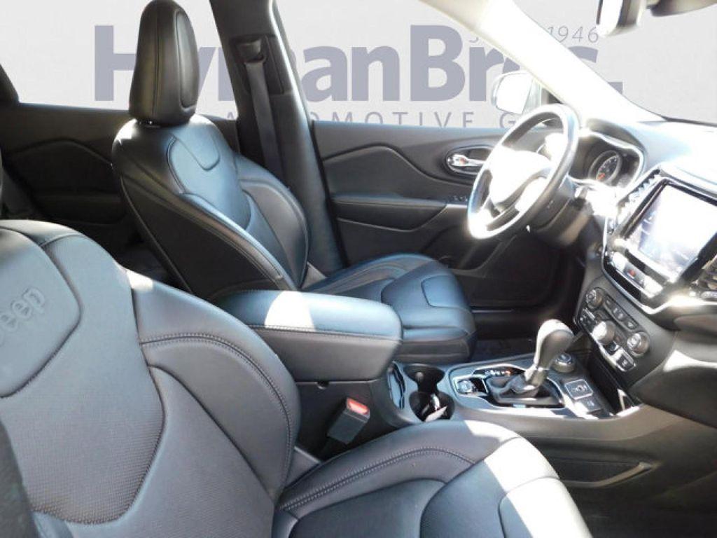 used 2021 Jeep Cherokee car, priced at $24,995