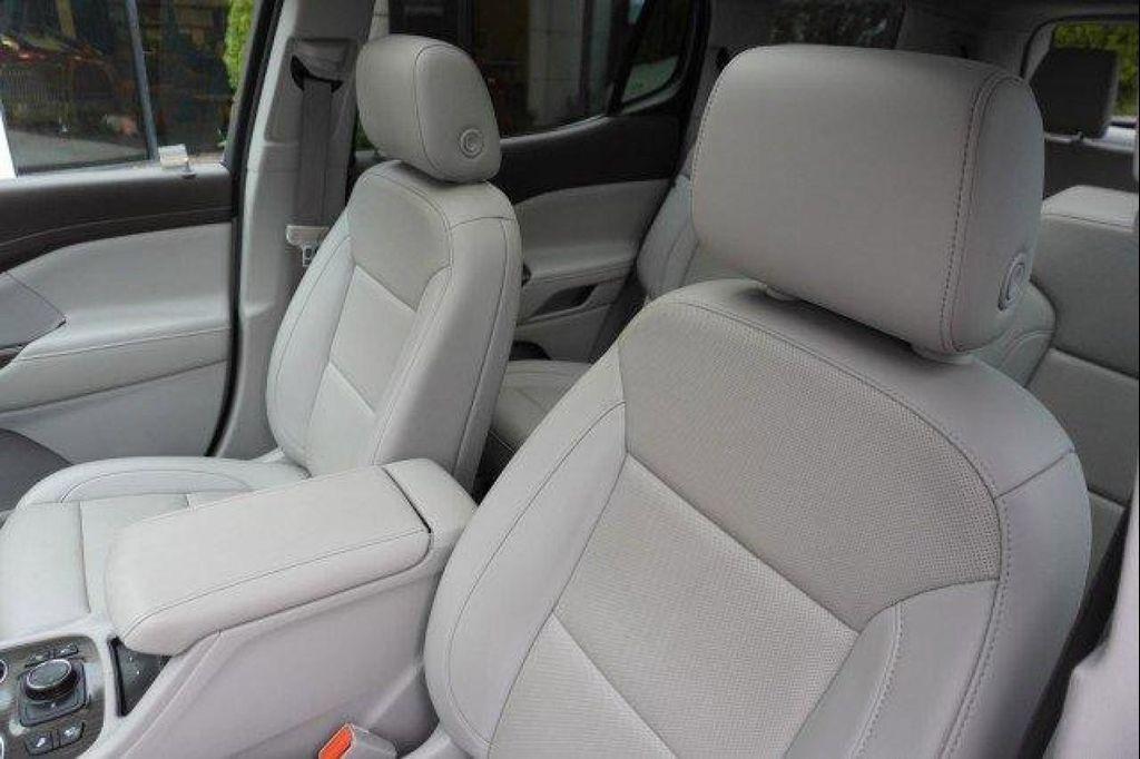 used 2022 GMC Acadia car, priced at $30,995
