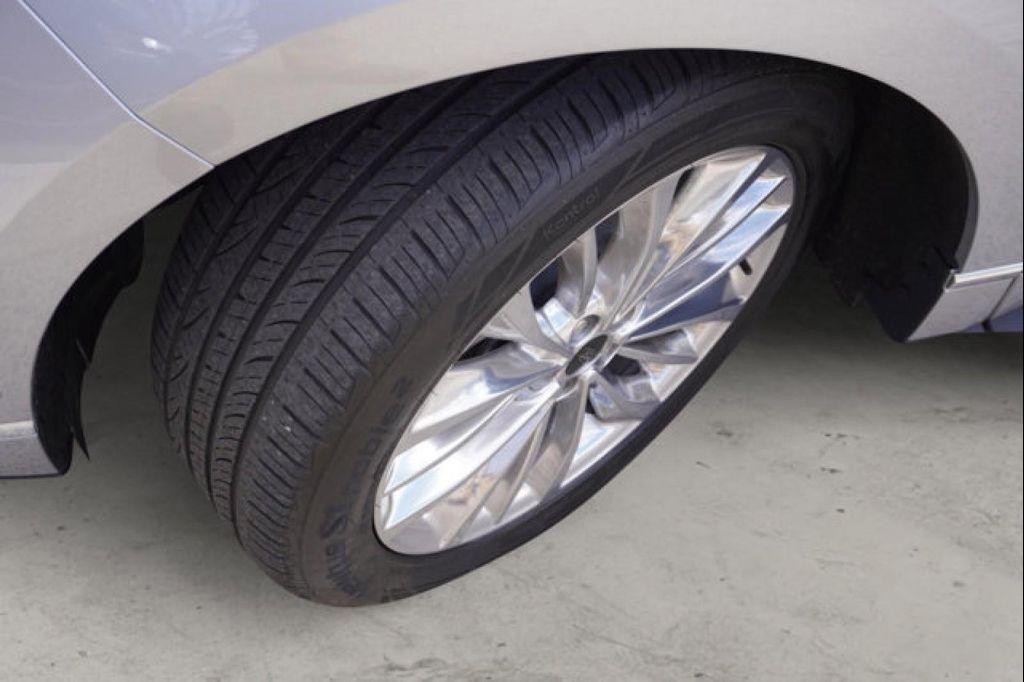used 2022 Ford Edge car, priced at $29,495