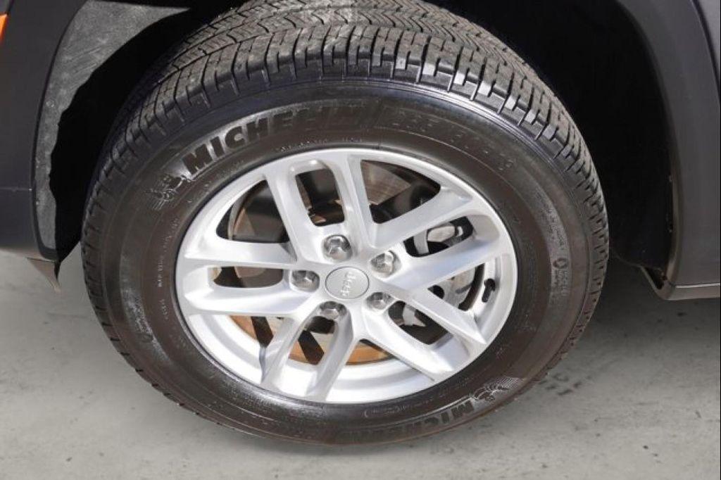 used 2022 Jeep Grand Cherokee L car, priced at $30,995