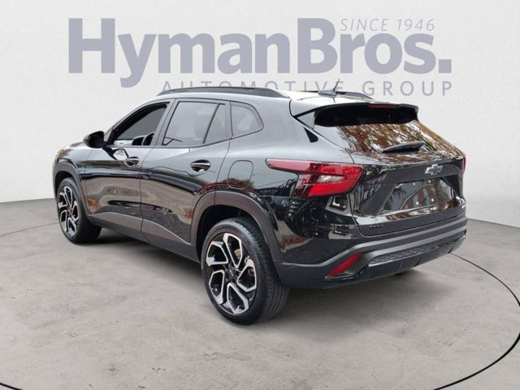 used 2024 Chevrolet Trax car, priced at $23,995
