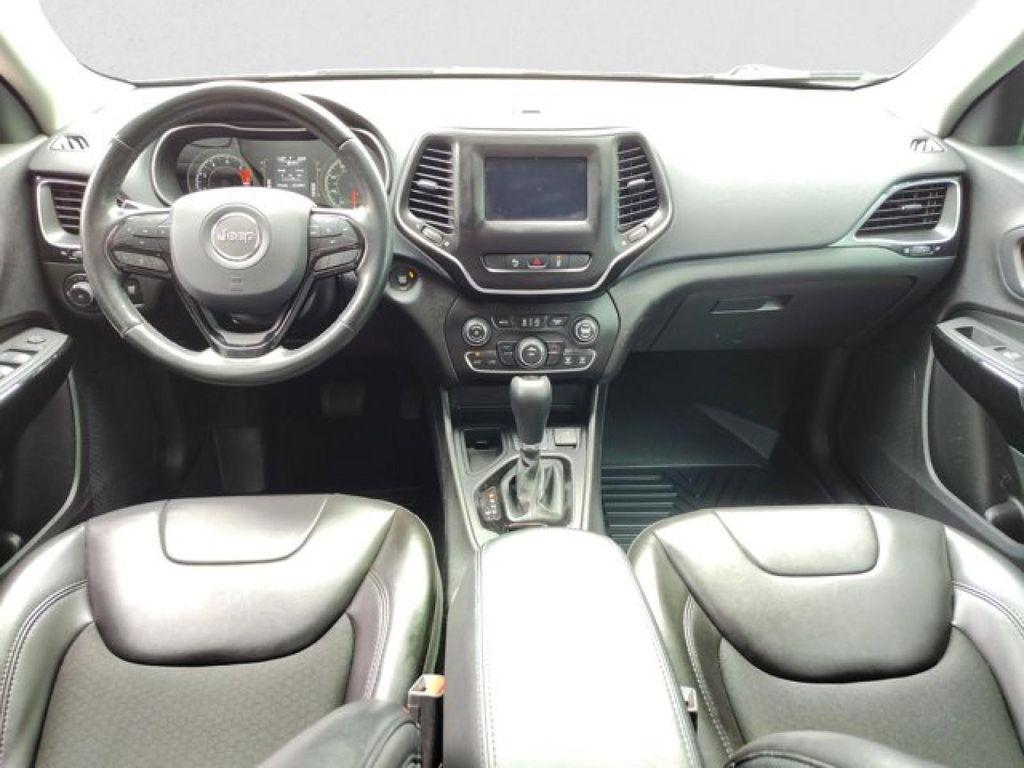 used 2021 Jeep Cherokee car, priced at $18,495